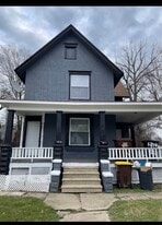 1710 7th St in Rockford, IL - Building Photo