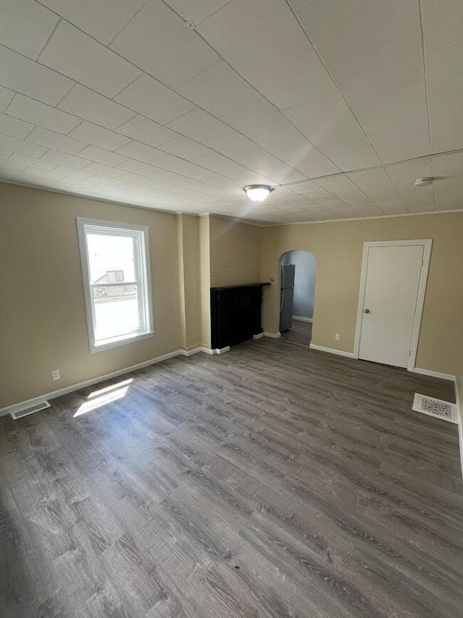 22 Pomeroy Ave in Pittsfield, MA - Building Photo - Building Photo