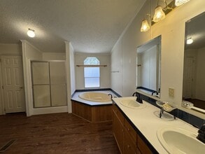 477 Henrys Country Rd in North Wilkesboro, NC - Building Photo - Building Photo