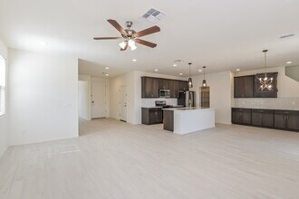 12170 W Avianna Wy in Marana, AZ - Building Photo - Building Photo