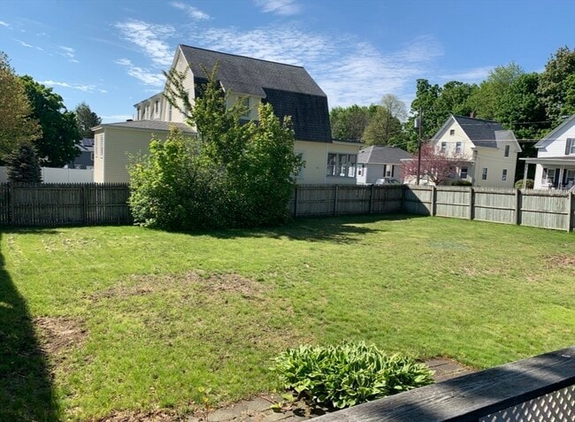 49 View St in Leominster, MA - Building Photo - Building Photo