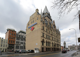 One Clinton Square in Syracuse, NY - Building Photo - Building Photo