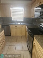 244 NW 12th Ct in Dania Beach, FL - Building Photo - Building Photo