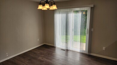 8424 Annsbury Dr in Shelby Township, MI - Building Photo - Building Photo