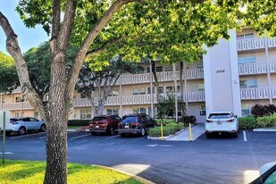 2006 Granada Dr in Coconut Creek, FL - Building Photo