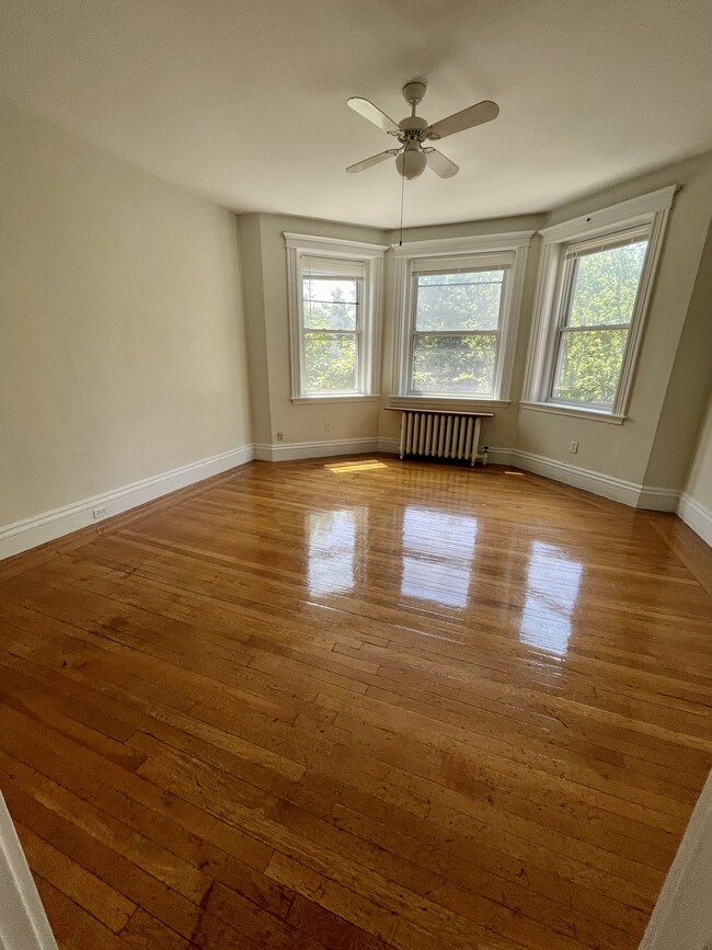 36 Euston St, Unit 6 in Brookline, MA - Building Photo - Building Photo