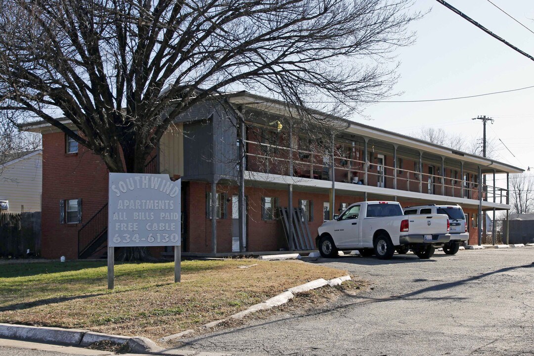 Southwind Apartments in Oklahoma City, OK - Building Photo