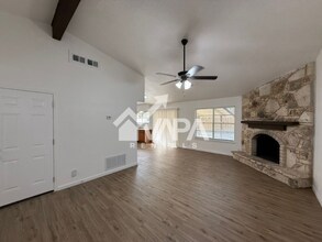 603 Jamie Sue Dr in Converse, TX - Building Photo - Building Photo