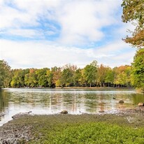 Lakeside Apartments