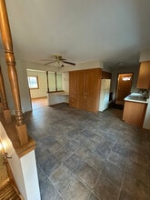 2727 S 83rd Pl in West Allis, WI - Building Photo - Building Photo
