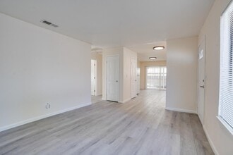 2524 Pemberton Ct in Stockton, CA - Building Photo - Building Photo