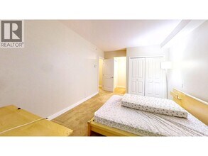 9133 Hemlock Dr in Richmond, BC - Building Photo - Building Photo