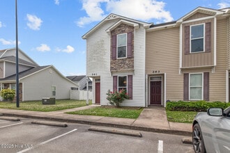 261 Caldwell Loop in Jacksonville, NC - Building Photo - Building Photo