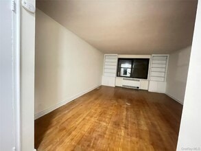 17 Rockledge Rd in Hartsdale, NY - Building Photo - Building Photo