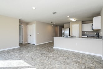 1162 Hudson Harbor Ln in Poinciana, FL - Building Photo - Building Photo