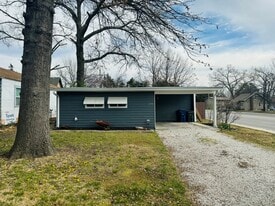 2246 Tennessee St in Lawrence, KS - Building Photo