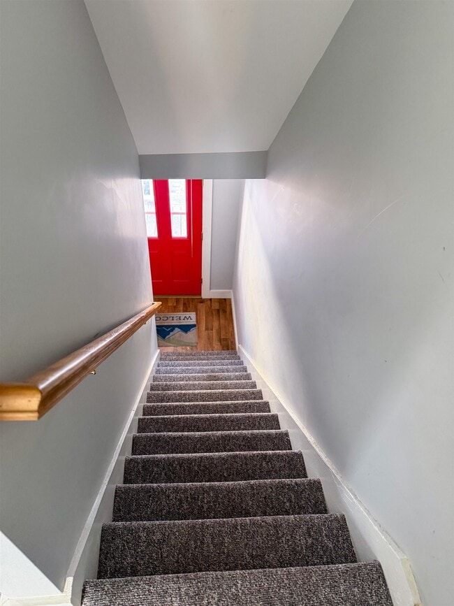 24 Hill St in Dover, NH - Building Photo - Building Photo