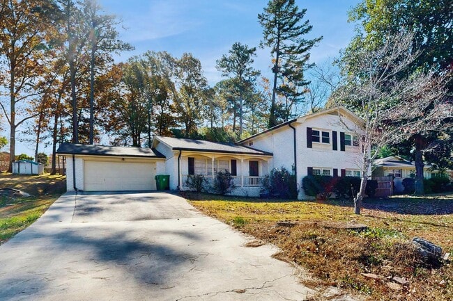 property at 693 Tahoe Cir