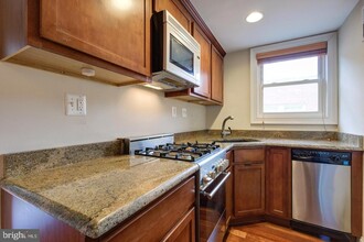2004 3rd St NE-Unit -302 in Washington, DC - Building Photo - Building Photo