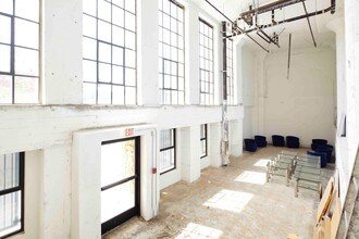 ALTA Lofts in Los Angeles, CA - Building Photo - Building Photo