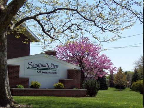 Stadium View Apartments in Bowling Green, OH - Building Photo