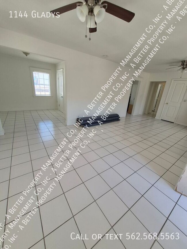 property at 1144 Gladys Ave