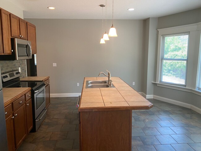 218 W 34th St in Kansas City, MO - Building Photo - Building Photo