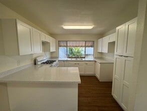94-1054-1054 Meahale Pl in Waipahu, HI - Building Photo - Building Photo