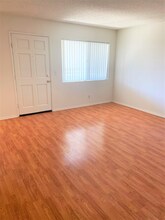 503 S Adams St in Glendale, CA - Foto de edificio - Building Photo