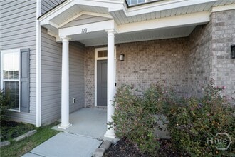 123 Grimsby Rd in Savannah, GA - Building Photo - Building Photo