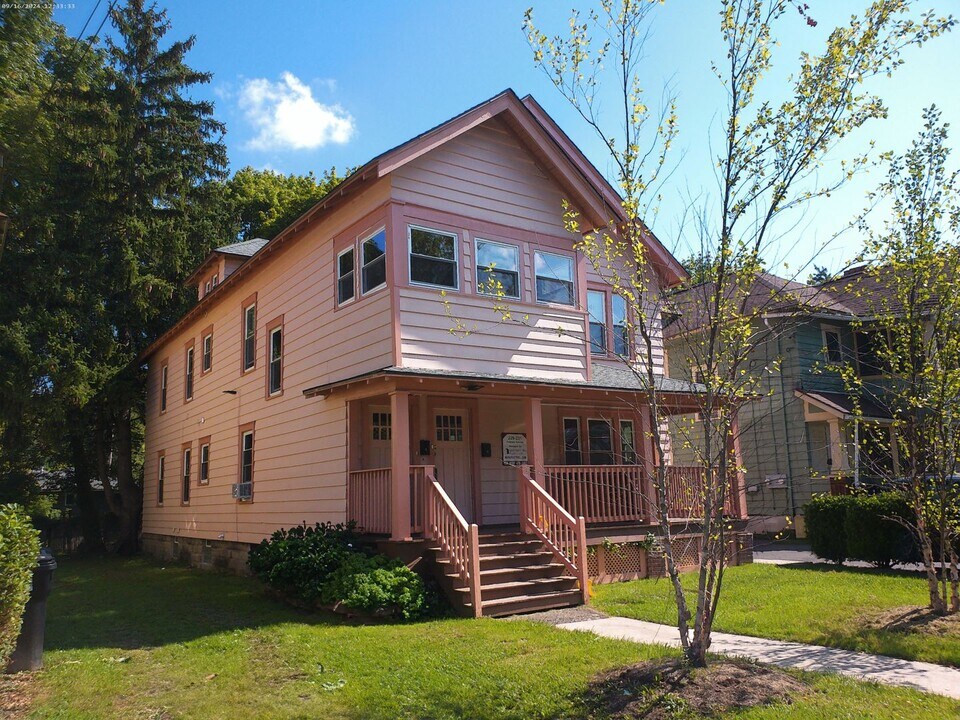 229 Fellows Ave in Syracuse, NY - Building Photo