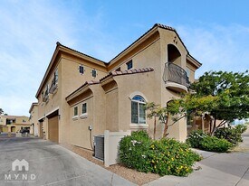 1367 S Country Club Dr in Mesa, AZ - Building Photo