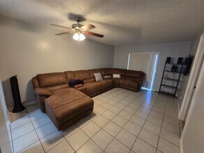 1351 NW 94th Way in Coral Springs, FL - Building Photo - Building Photo