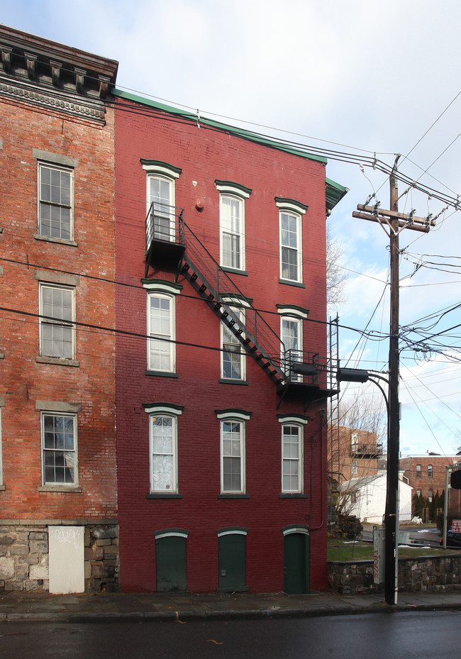 13 Abeel St in Kingston, NY - Building Photo - Building Photo