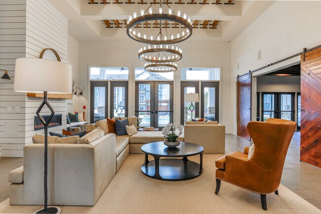 The Yard on Mill in Lagrange, GA - Building Photo - Interior Photo