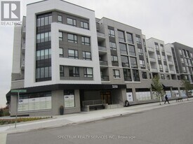 3250 Carding Mill Trail in Oakville, ON - Building Photo