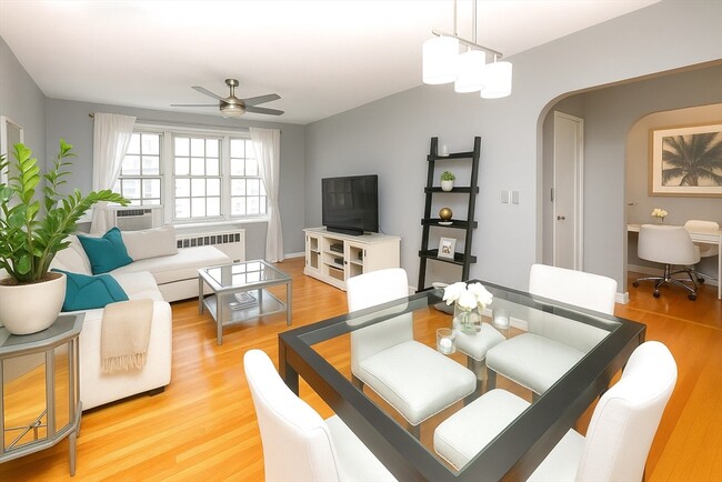 341 Tappan St, Unit 6 in Brookline, MA - Building Photo - Building Photo