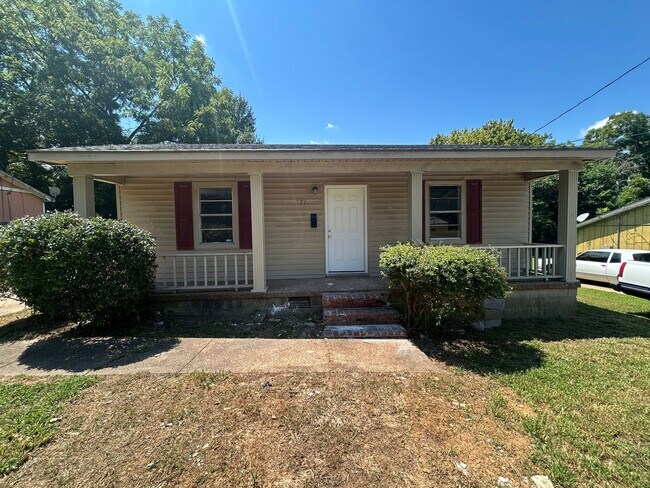 property at 271 N Bradford Ave