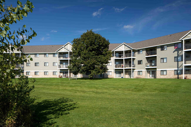 Wellington Ridge in Coon Rapids, MN - Foto de edificio - Building Photo