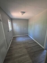 870 St Cletus Dr in Sauget, IL - Building Photo - Building Photo