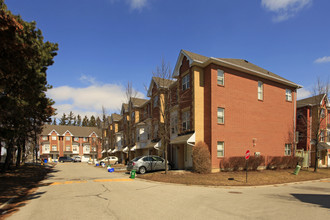 Maplewood Townhomes in Markham, ON - Building Photo - Building Photo