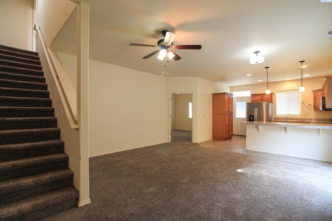 526 N Grant St in Kennewick, WA - Building Photo - Building Photo