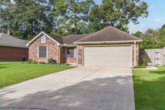 5703 Alpine Heights Dr in Porter, TX - Building Photo - Building Photo