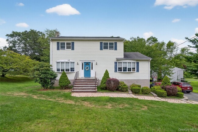 property at 19 McGarrah Rd