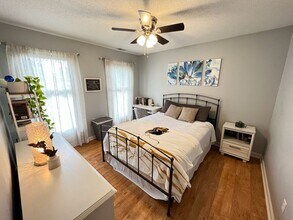 1509 Clermont Rd in Durham, NC - Foto de edificio - Building Photo