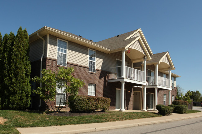 Brookridge Village Apartments in Louisville, KY - Foto de edificio - Building Photo