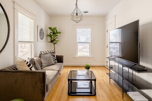 4065 N Mississippi Ave in Portland, OR - Building Photo