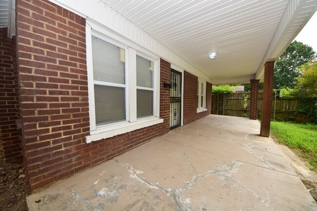 3680 Douglass Ave in Memphis, TN - Building Photo - Building Photo