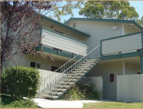 Pebble Cove Apartments in San Diego, CA - Building Photo - Building Photo