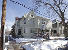 110 E Johnson St in Madison, WI - Building Photo